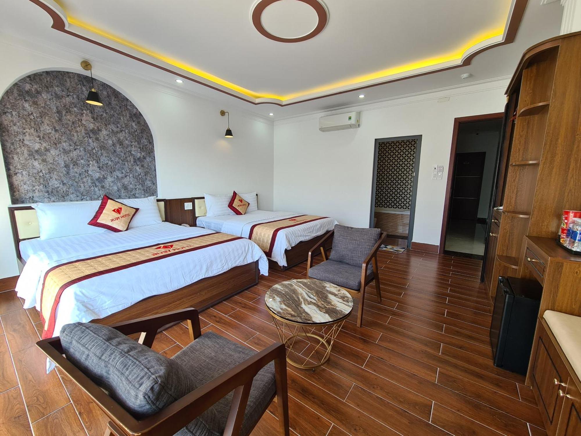 Ruby Hotel Vĩnh Long מראה חיצוני תמונה