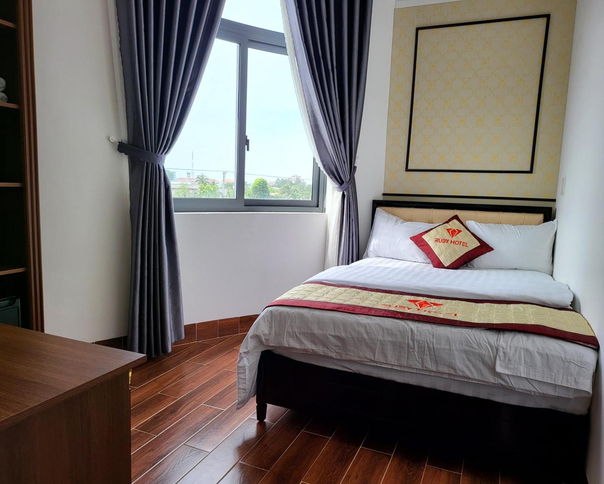 Ruby Hotel Vĩnh Long חדר תמונה