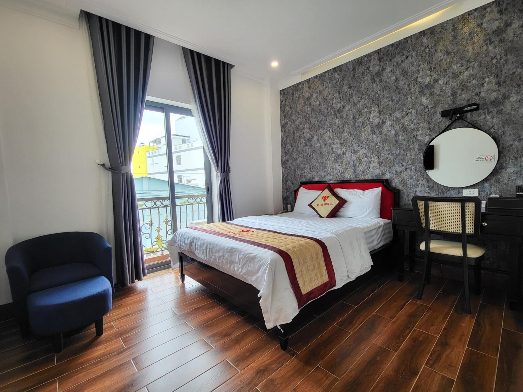 Ruby Hotel Vĩnh Long מראה חיצוני תמונה